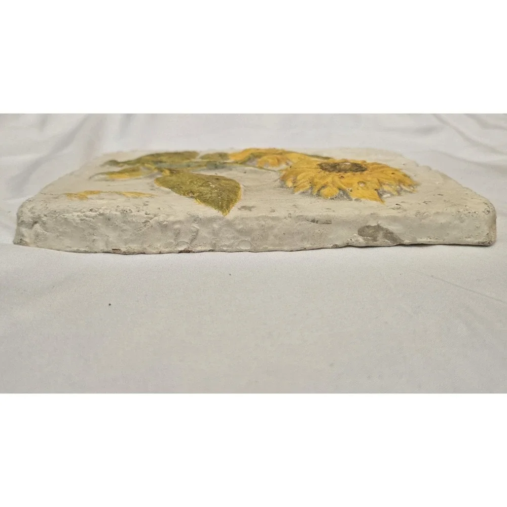 Beautiful Vintage Chalkware Sunflower Wall Art Plaque ~ 5x7 Great Condition
